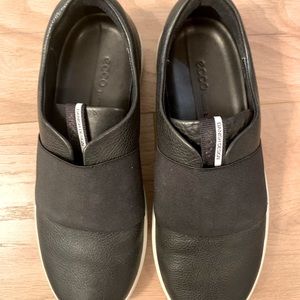 ECCO Leather Slip On Sneaker